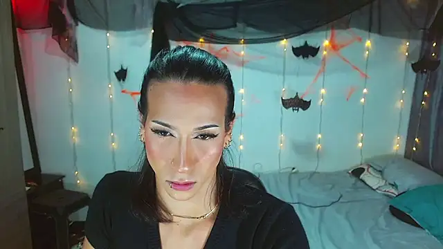 Kenisha Sweet online show from 10-24-25, 03:25