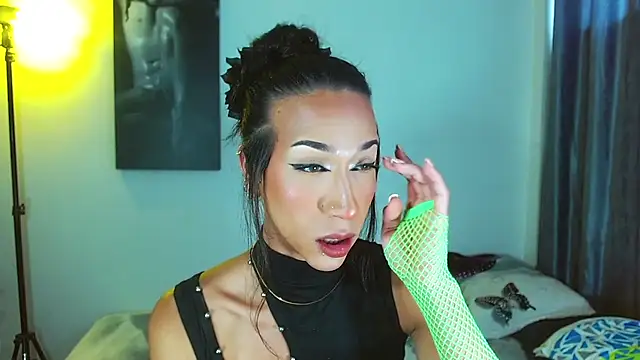 Kenisha Sweet online show from 11-23-25, 04:29