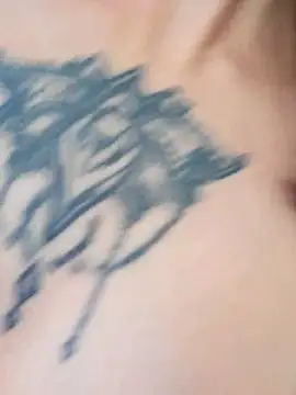 Snapshot of TassiTyne chatting on 11-11-25, 09:31 TassiTyne online show from 11-11-25, 09:31