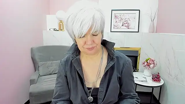 CarmenSoft online show from 12-12-24, 02:48