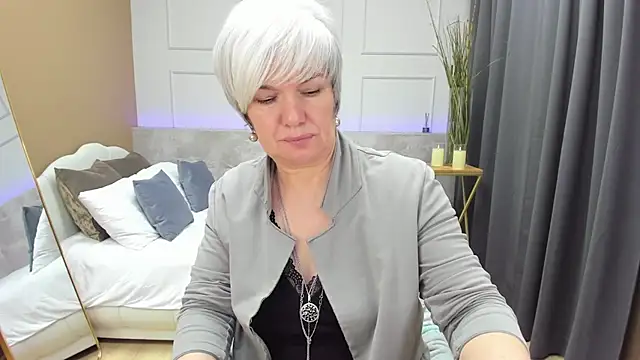 CarmenSoft online show from 01-25-25, 02:58