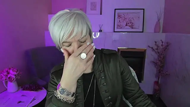 CarmenSoft online show from 03-18-25, 03:20