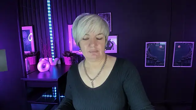 CarmenSoft online show from 11-16-25, 08:58