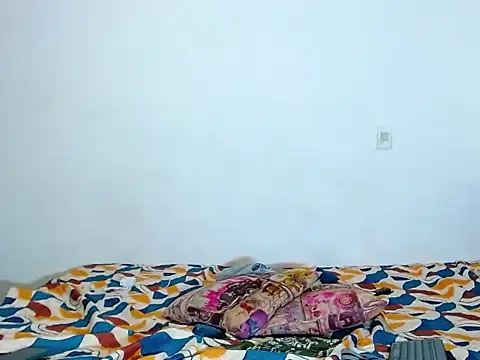 Snapshot of ares_sexxx chatting on 12-29-24, 03:44 ares sexxx online show from 12-29-24, 03:44