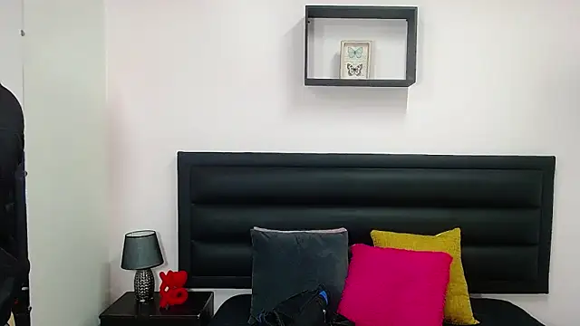 Snapshot of ares_sexxx chatting on 03-01-25, 03:27 ares sexxx online show from 03-01-25, 03:27