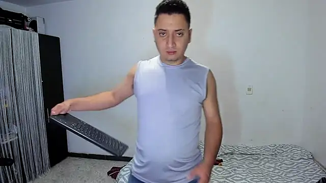 ares sexxx online show from 04-26-26, 09:56