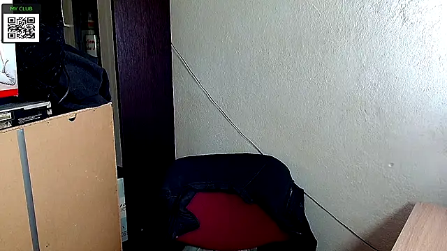 Snapshot of Johan___Barker chatting on 12-10-24, 07:22 Johan Barker online show from 12-10-24, 07:22