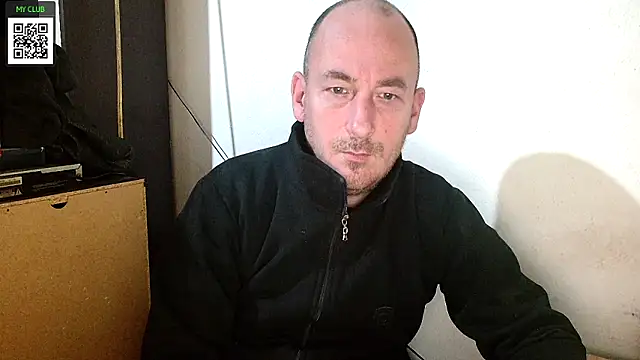 Snapshot of Johan___Barker chatting on 01-05-25, 07:49 Johan Barker online show from 01-05-25, 07:49