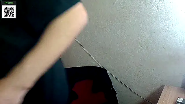 Snapshot of Johan___Barker chatting on 01-07-25, 11:37 Johan Barker online show from 01-07-25, 11:37