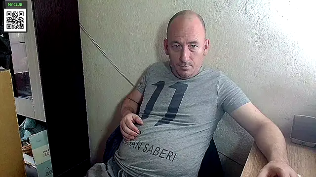 Snapshot of Johan___Barker chatting on 02-15-25, 10:44 Johan Barker online show from 02-15-25, 10:44