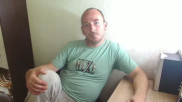 Snapshot of Johan___Barker chatting on 11-21-25, 12:59 Johan Barker online show from 11-21-25, 12:59