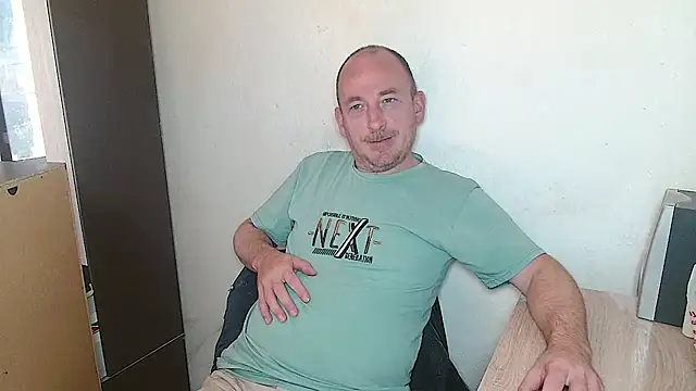 Johan   Barker online show from 03-11-26, 01:39