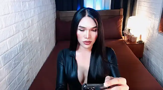 Snapshot of Sexy_Adrestia chatting on 03-20-25, 06:08 Sexy Adrestia online show from 03-20-25, 06:08