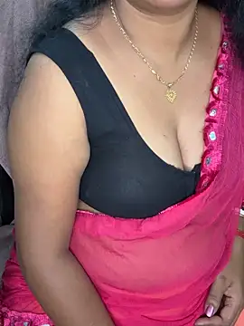 Snapshot of Anushka_21 chatting on 11-02-25, 01:52 Anushka 21 online show from 11-02-25, 01:52