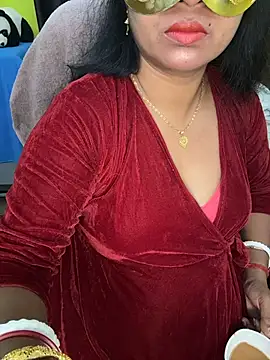 Snapshot of Anushka_21 chatting on 11-13-25, 12:31 Anushka 21 online show from 11-13-25, 12:31