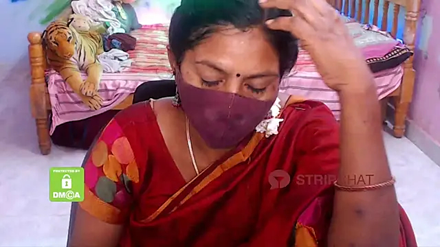 Snapshot of Novapol chatting on 12-12-24, 01:06 Novapol online show from 12-12-24, 01:06