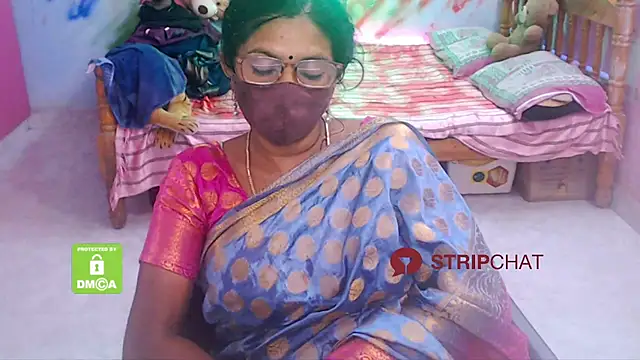 Snapshot of Novapol chatting on 01-01-25, 05:33 Novapol online show from 01-01-25, 05:33