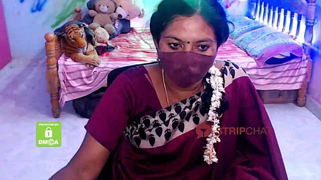 Snapshot of Novapol chatting on 01-07-25, 05:53 Novapol online show from 01-07-25, 05:53