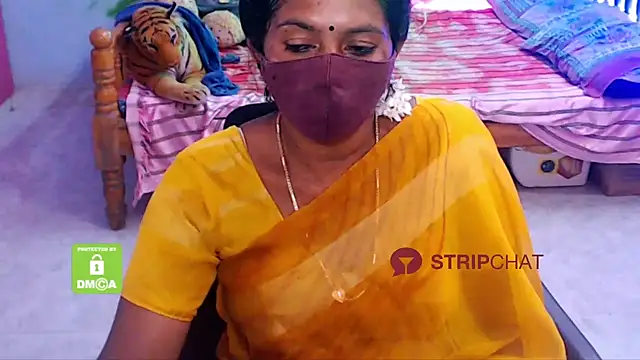 Snapshot of Novapol chatting on 01-09-25, 04:39 Novapol online show from 01-09-25, 04:39