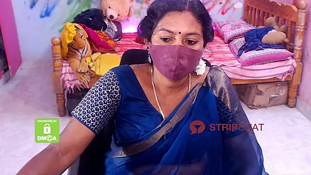 Snapshot of Novapol chatting on 02-02-25, 12:57 Novapol online show from 02-02-25, 12:57