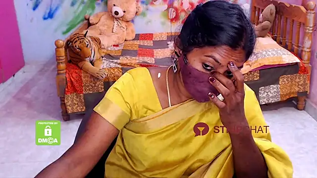 Snapshot of Novapol chatting on 02-13-25, 04:54 Novapol online show from 02-13-25, 04:54