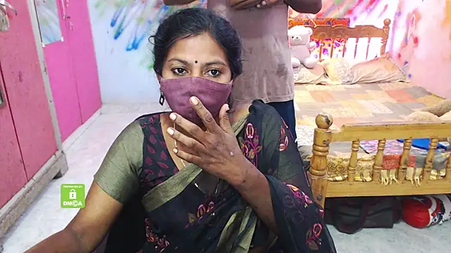 Snapshot of Novapol chatting on 11-11-25, 05:35 Novapol online show from 11-11-25, 05:35