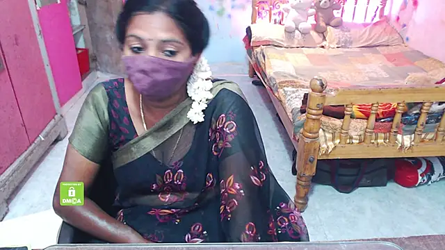 Snapshot of Novapol chatting on 11-13-25, 06:01 Novapol online show from 11-13-25, 06:01