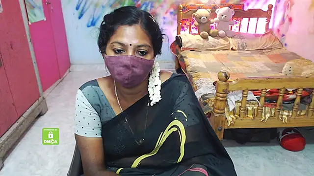 Snapshot of Novapol chatting on 11-14-25, 06:12 Novapol online show from 11-14-25, 06:12