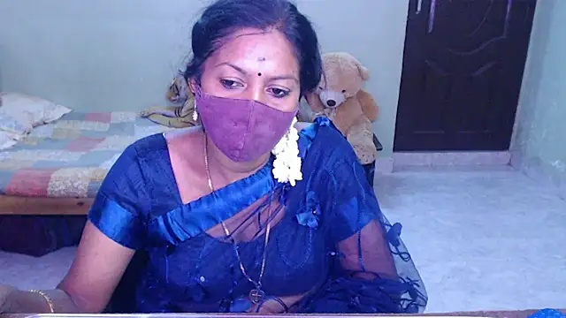 Novapol online show from 07-18-26, 01:04