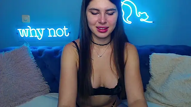 ViollinaLove online show from 09-19-25, 04:47