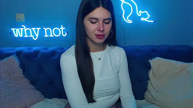 ViollinaLove online show from 09-29-25, 04:50