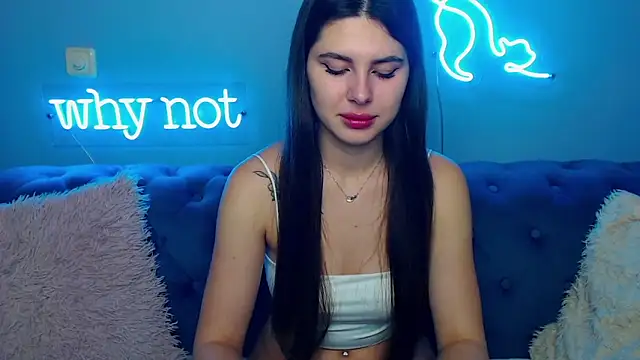 ViollinaLove online show from 11-14-25, 05:50