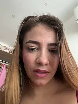 Snapshot of Hall_16 chatting on 01-29-25, 10:01 Hall 16 online show from 01-29-25, 10:01