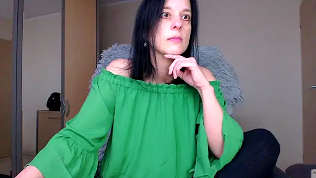 Snapshot of _Sweetlonglips_ chatting on 12-04-24, 09:29  Sweetlonglips  online show from 12-04-24, 09:29