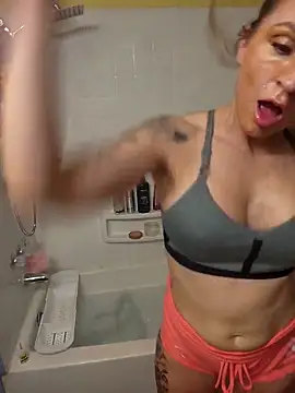 MaddisonX online show from 05-14-26, 07:04