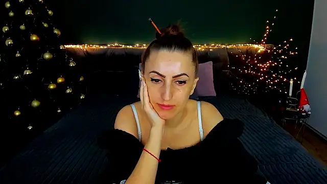 Snapshot of Rebecca_Diamond chatting on 01-11-26, 07:02 Rebecca Diamond online show from 01-11-26, 07:02