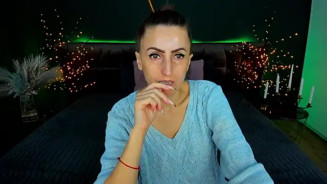 Snapshot of Rebecca_Diamond chatting on 02-03-26, 06:40 Rebecca Diamond online show from 02-03-26, 06:40