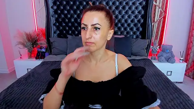 Rebecca Diamond online show from 05-19-26, 05:47