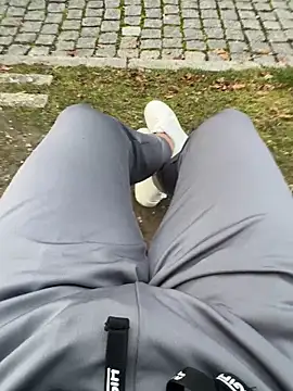 Snapshot of MvM58955050 chatting on 11-18-25, 02:32 MvM58955050 online show from 11-18-25, 02:32