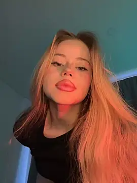 Snapshot of curchez_ chatting on 02-12-25, 08:40 curchez  online show from 02-12-25, 08:40