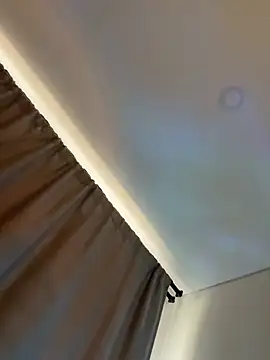 Snapshot of curchez_ chatting on 02-18-25, 07:52 curchez  online show from 02-18-25, 07:52