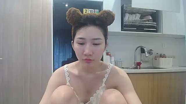 Asiagirll online show from 05-18-26, 03:24