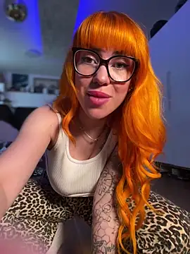 Snapshot of Pia_July_ chatting on 01-15-25, 12:15 Pia July online show from 01-15-25, 12:15