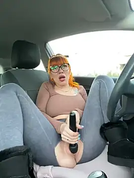 Snapshot of Pia_July_ chatting on 01-19-25, 03:21 Pia July online show from 01-19-25, 03:21