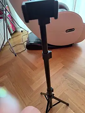 Snapshot of Pia_July_ chatting on 09-10-25, 02:06 Pia July online show from 09-10-25, 02:06