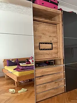 Snapshot of Pia_July_ chatting on 09-19-25, 12:50 Pia July online show from 09-19-25, 12:50