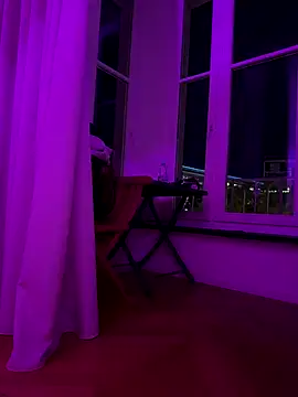 Snapshot of Pia_July_ chatting on 11-06-25, 05:36 Pia July online show from 11-06-25, 05:36