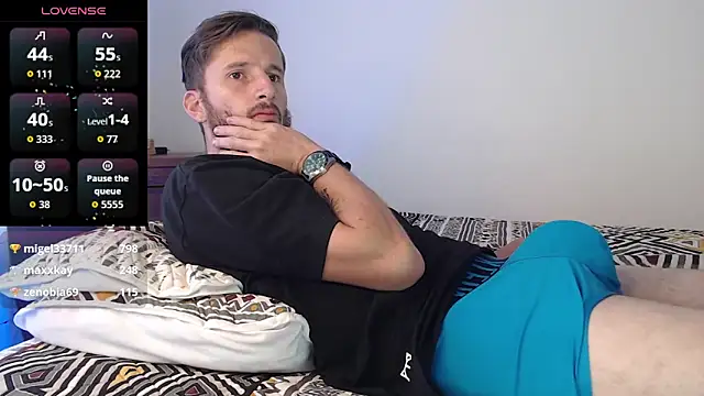 horse man2 online show from 04-25-26, 01:41