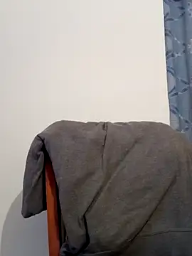 Snapshot of Rolandxxxr chatting on 01-01-25, 02:42 Rolandxxxr online show from 01-01-25, 02:42