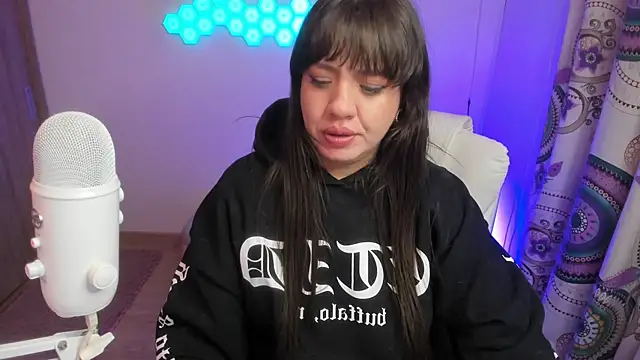 sophia grants online show from 10-15-25, 07:19